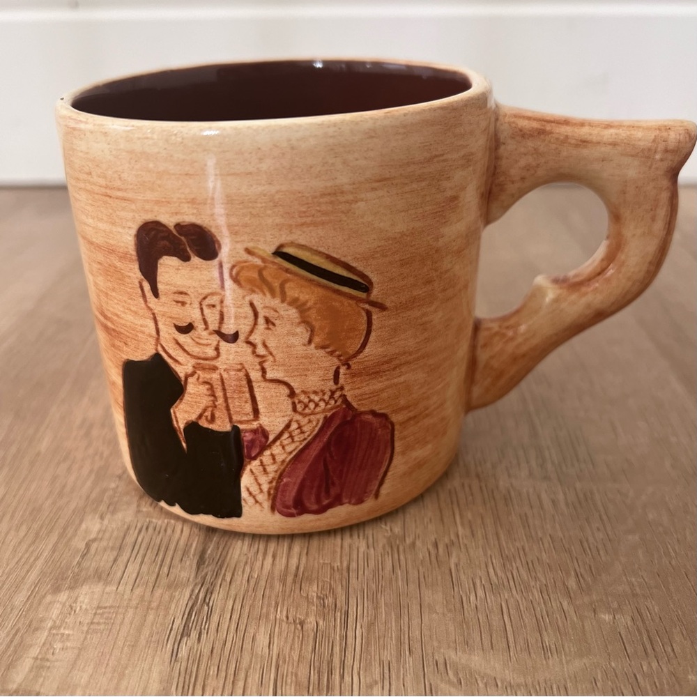 VINTAGE PENNSBURY POTTERY‎ HAND PAINTED MUG CUP, MAN & WOMAN DRINKING